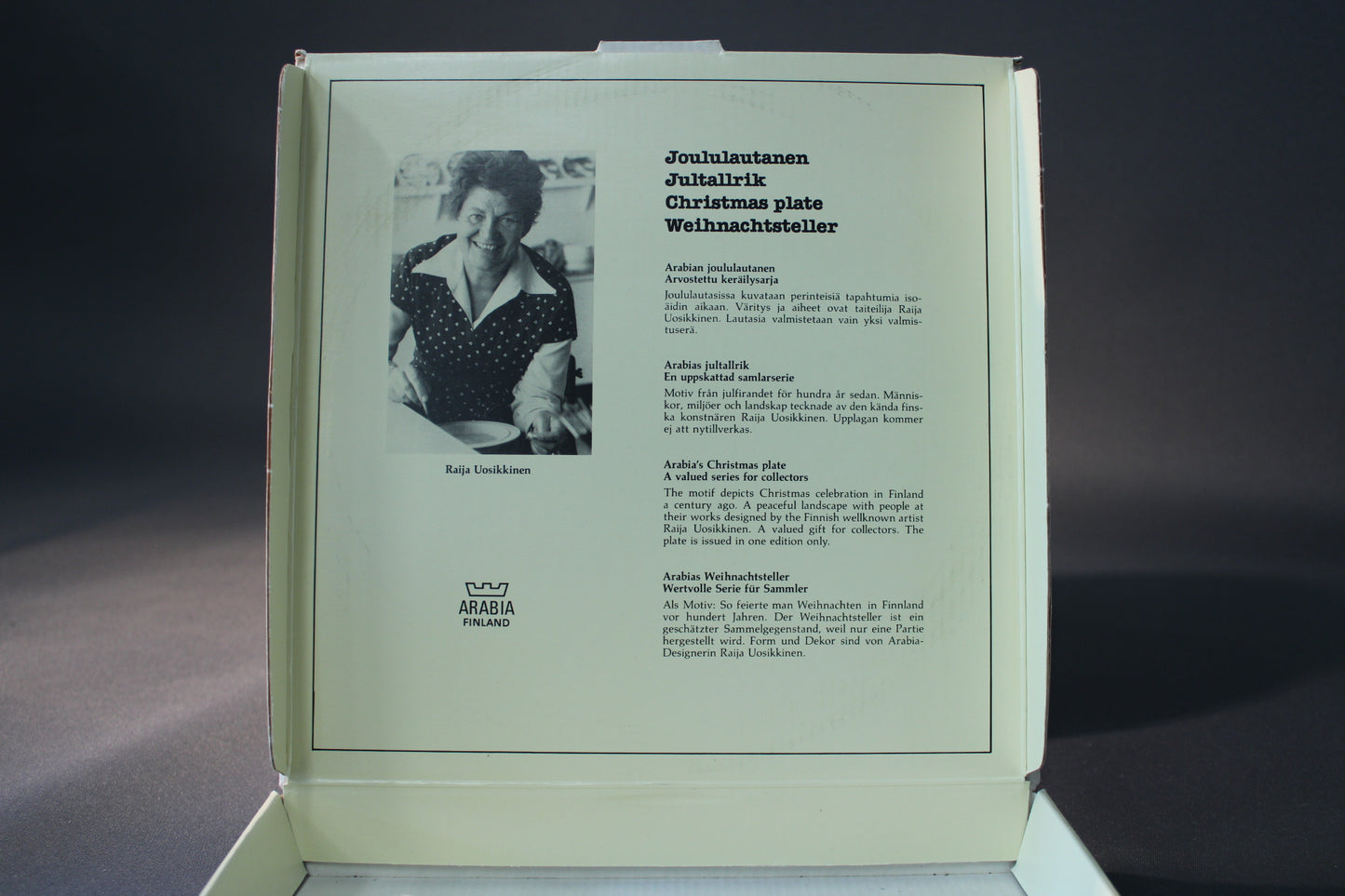 Arabia joululautanen 1982 – Raija Uosikkinen, alkuperäinen laatikko