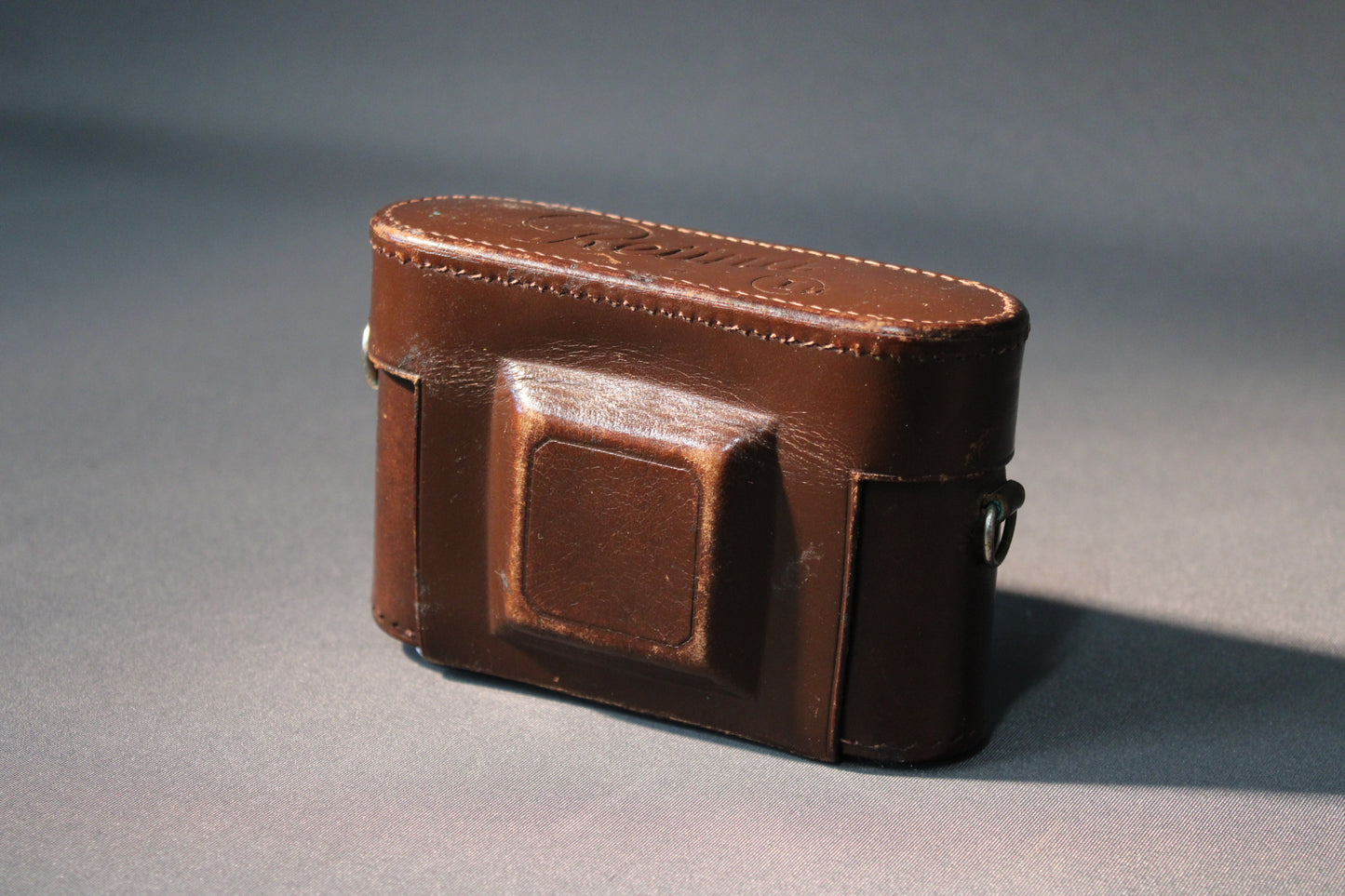 Kodak Retina Ia – vintage 35mm filmikamera, nahkakotelo