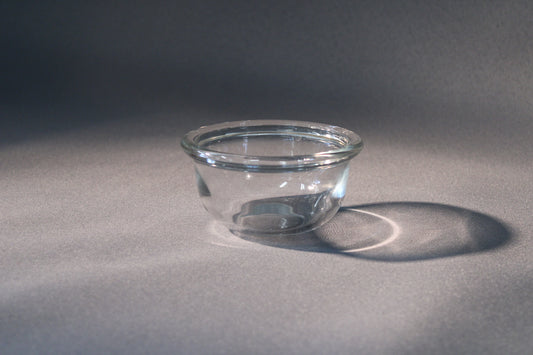 Nuutajärvi Luna -jälkiruokakulho. Kirkas ja selkeälinjainen lasi – suomalaista käyttömuotoilua parhaimmillaan.