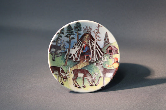 Arabia seinälautanen Poromies kesällä, Alarik Alarieston suunnittelema, valmistettu 1982, Arabia Finland