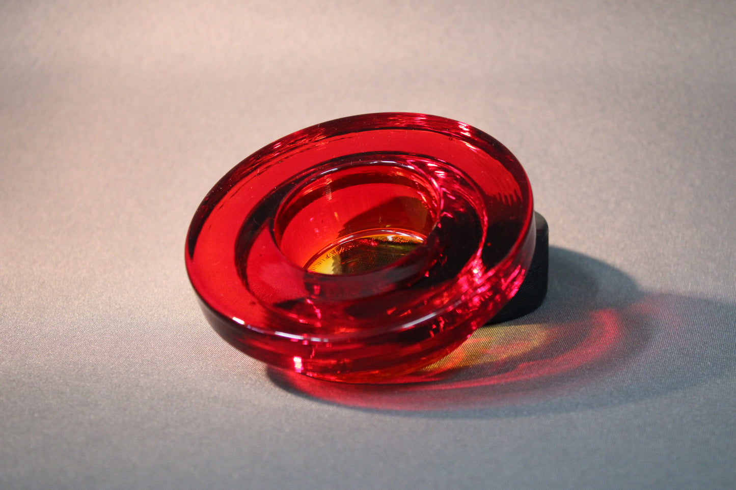 Iittala Halo punainen kynttilälyhty ylhäältä kuvattuna