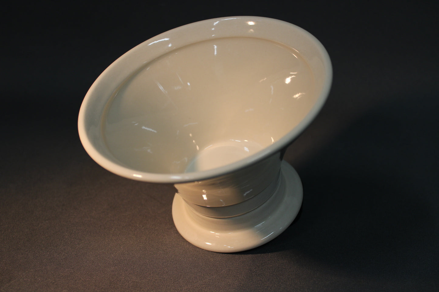 Pentik Vanilja jalallinen kulho ylhäältä kuvattuna