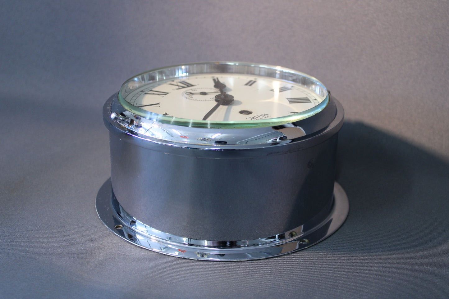 Vintage Smiths Empire kello, roomalaiset numerot