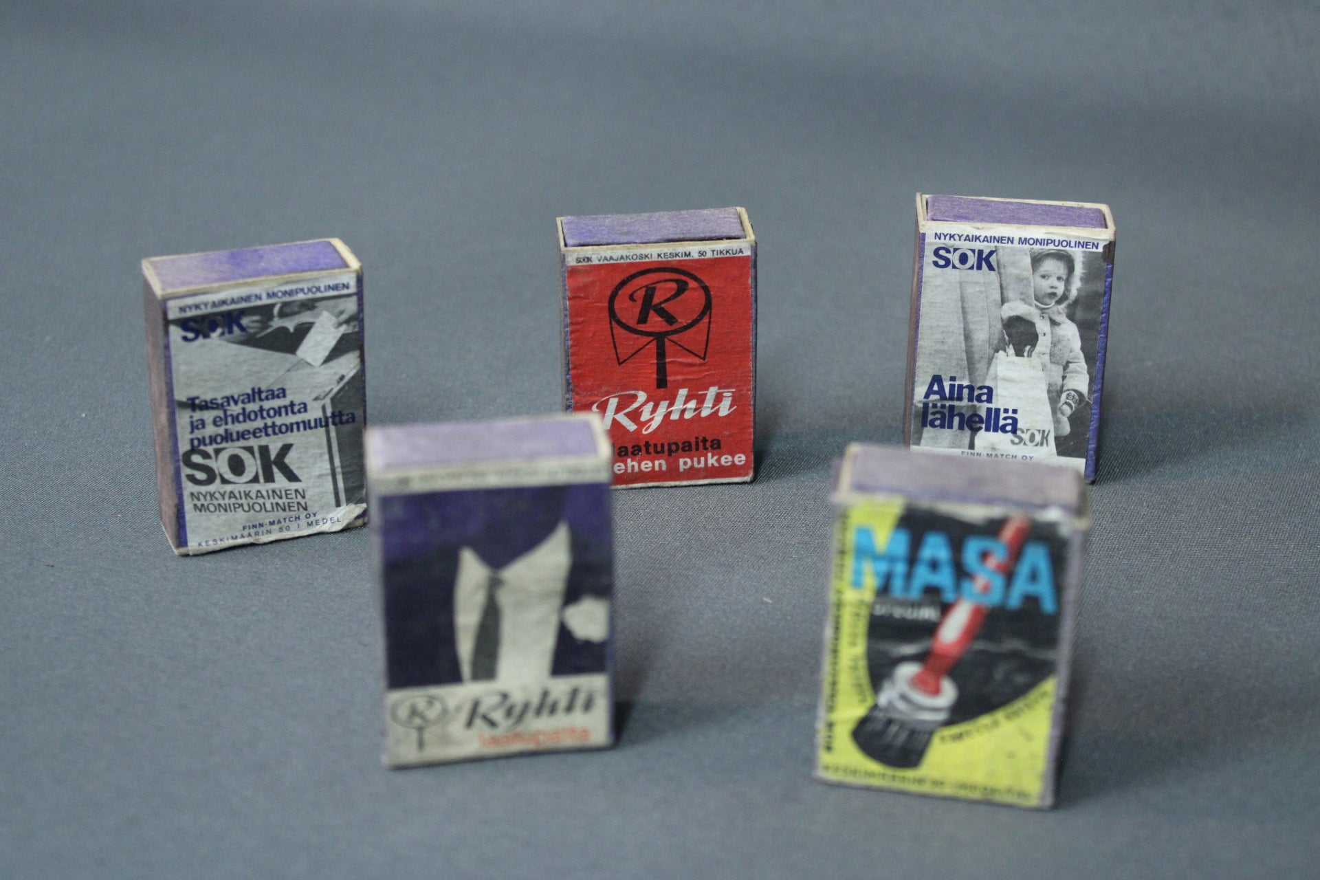 Vanhoja suomalaisia tulitikkuaskeja 5 kpl setti 1960-luku