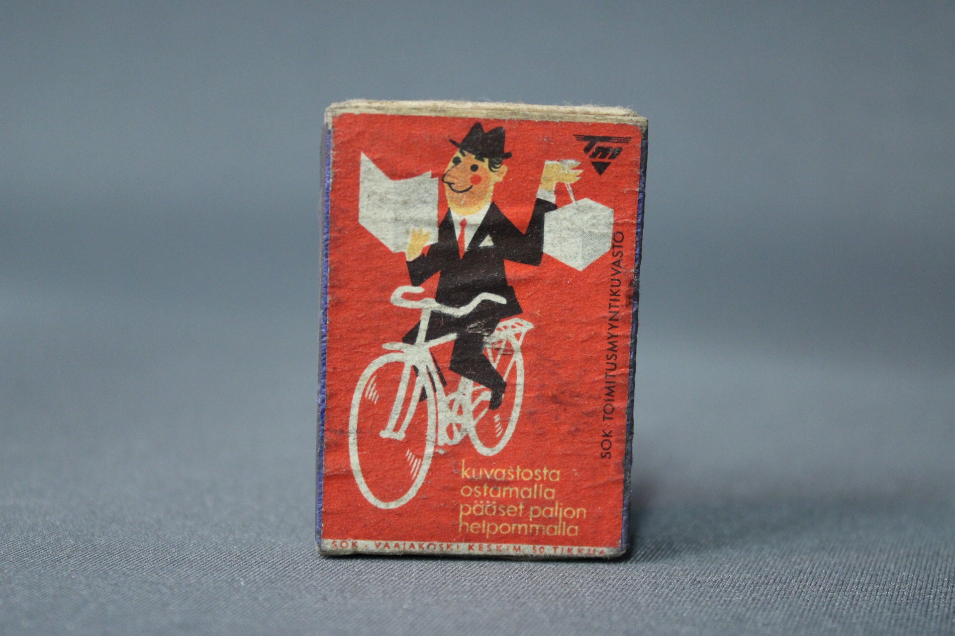 SOK Toimitusmyyntikuvasto mainos, mies polkupyörällä kartan kanssa