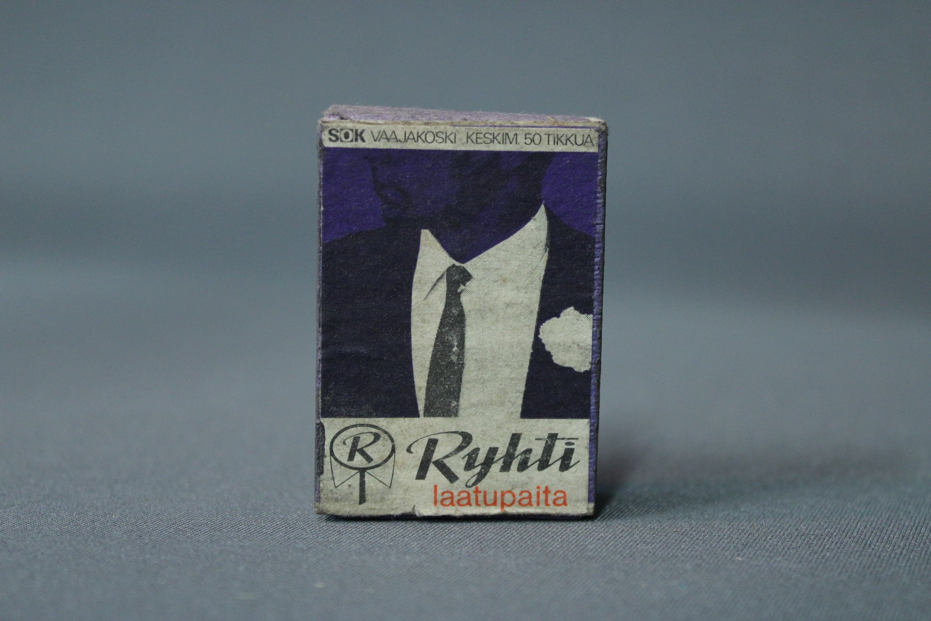 Ryhti-laatupaita tulitikkurasia, 1950-luvun grafiikka