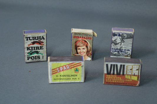 Vanhoja suomalaisia tulitikkuaskeja 5 kpl setti, 1950–1960-luku