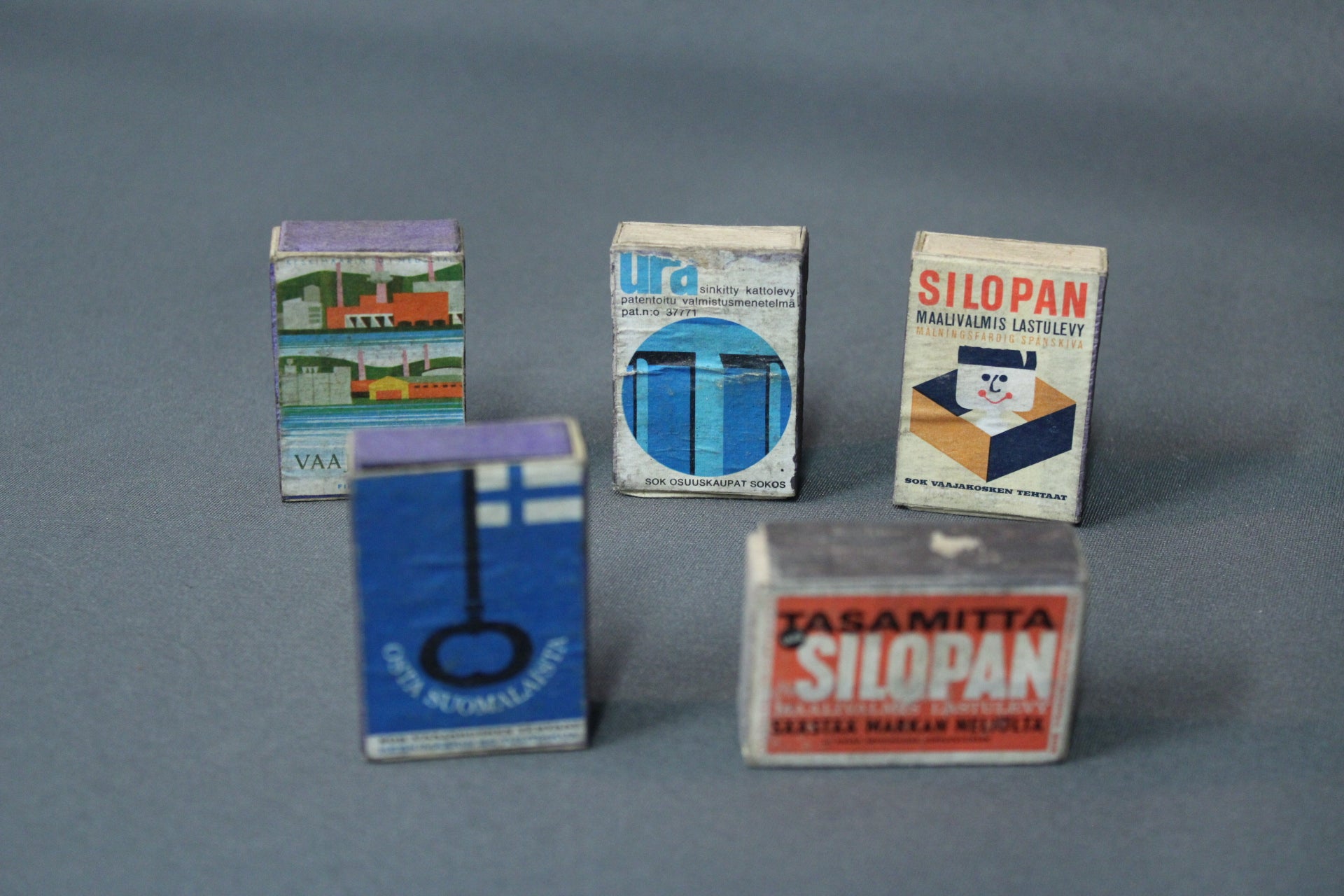 Vanhoja suomalaisia tulitikkuaskeja 5 kpl setti