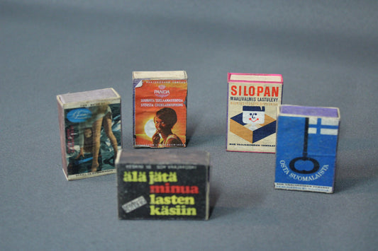 Vanhoja suomalaisia tulitikkuaskeja 5 kpl setti, 1960–1970-luku