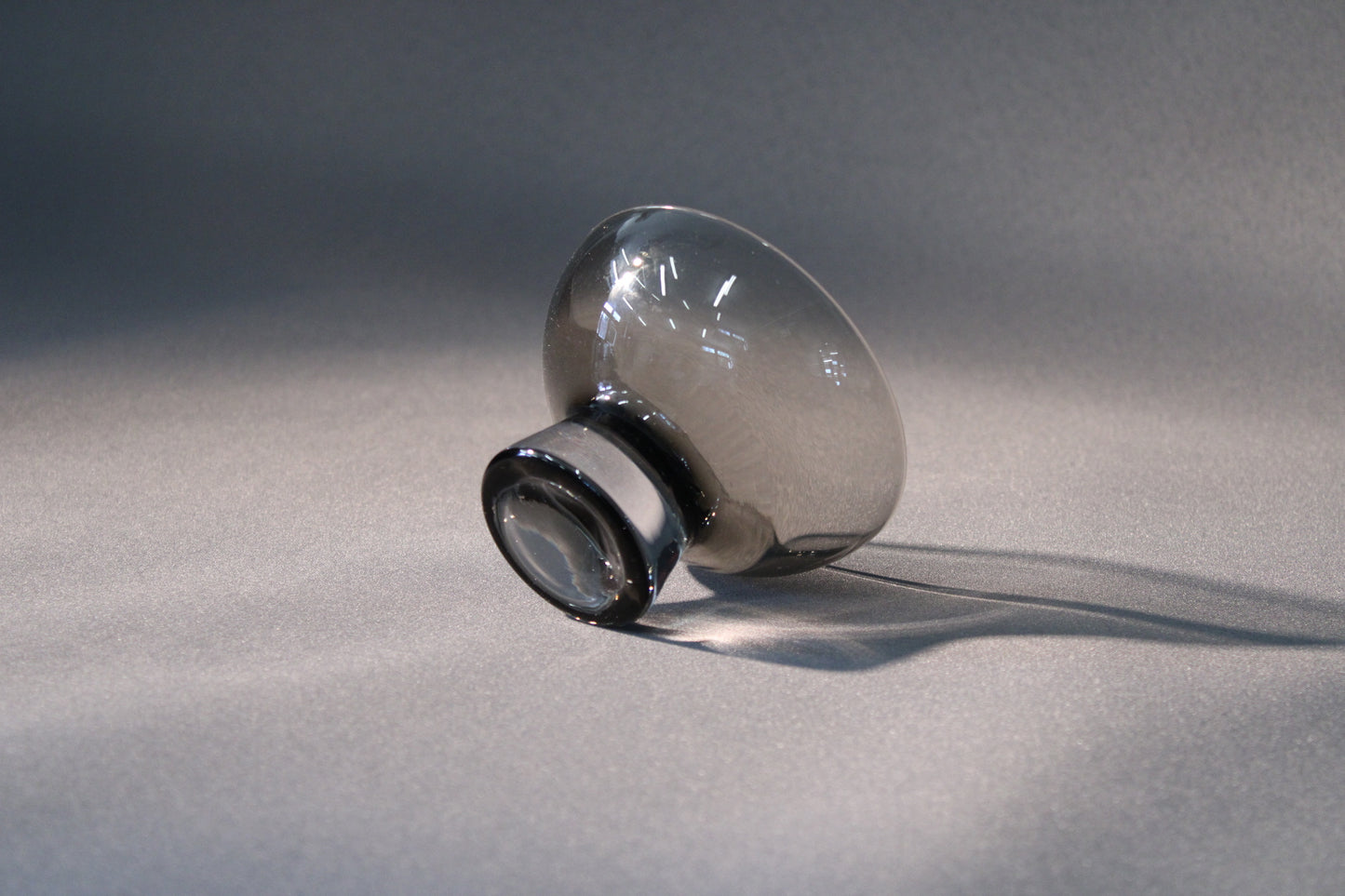 Iittala 2092 jälkiruokakulho – harmaa, Tapio Wirkkala design