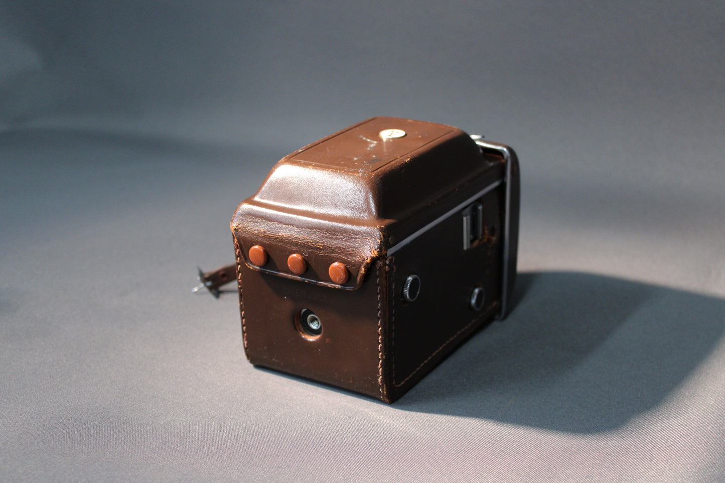 Yashica-D – vintage kaksisilmäinen peilikamera 1950–60-luvulta