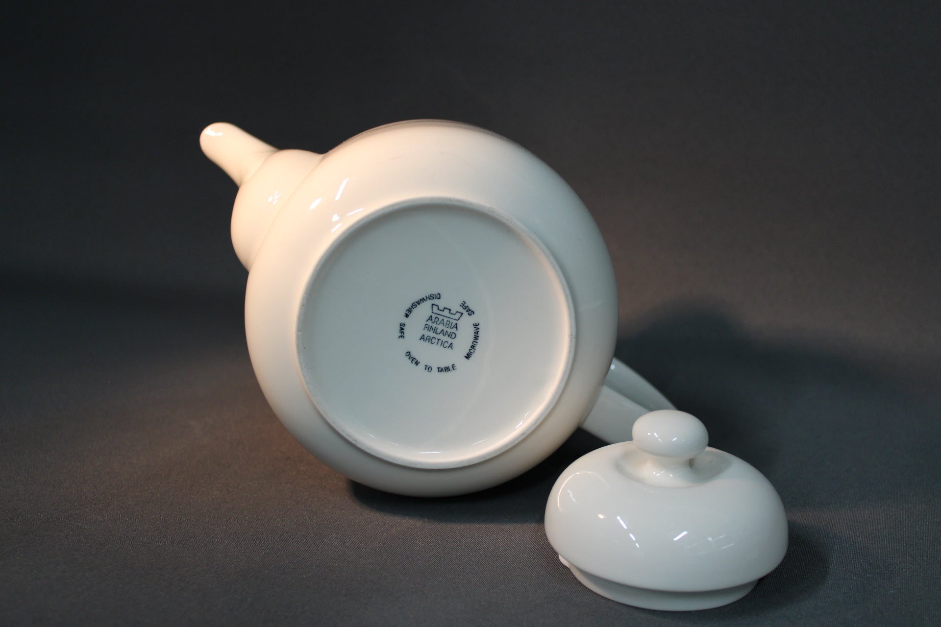 Arabia Arctica kahvikannun pohjaleima