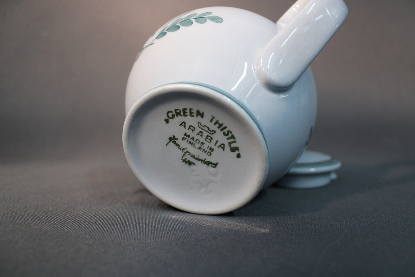 Arabia Green Thistle teekaadin pohjaleima