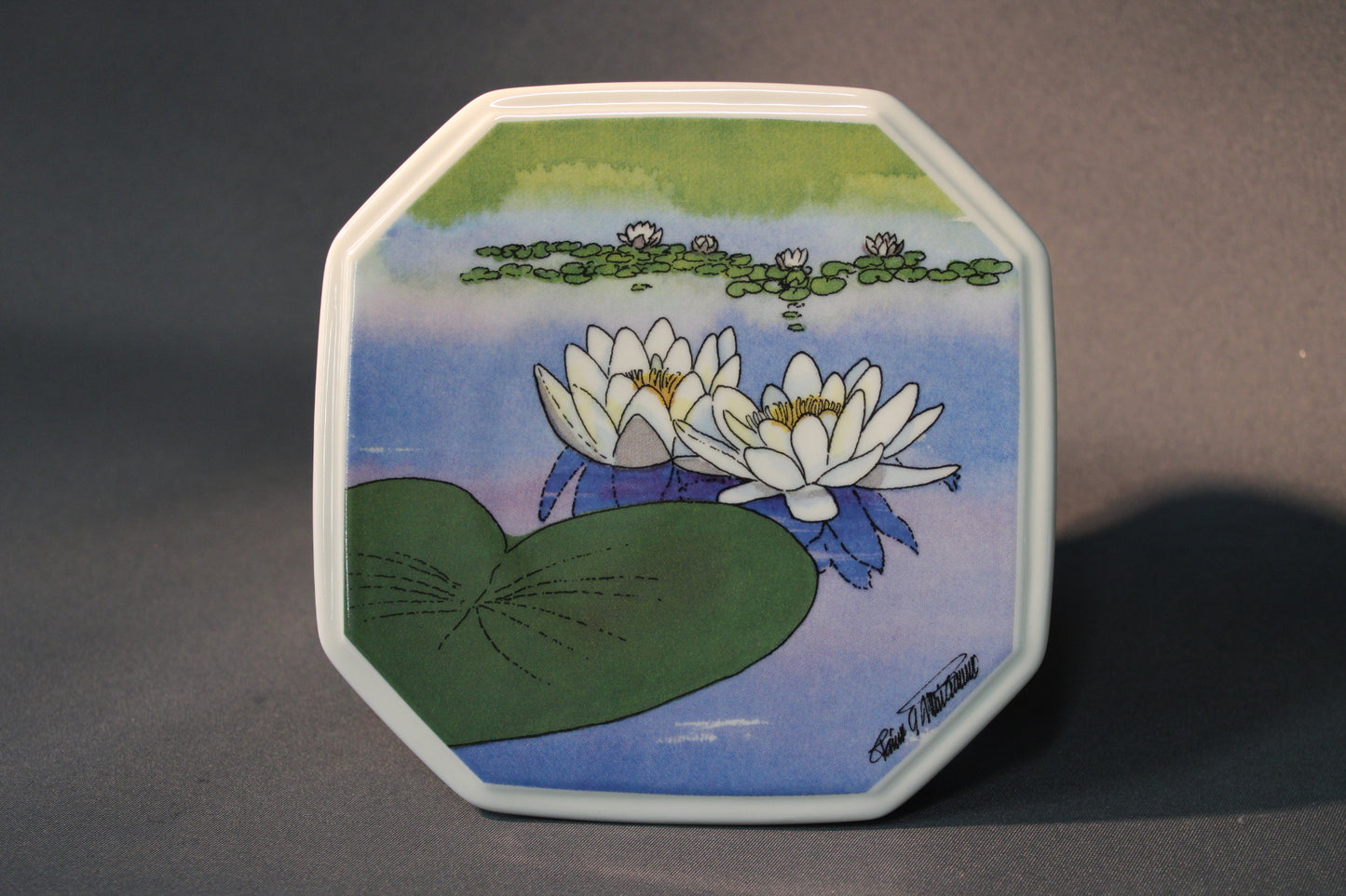 Arabia seinälautanen Lumme, Toivo G. Utriainen, etukuva