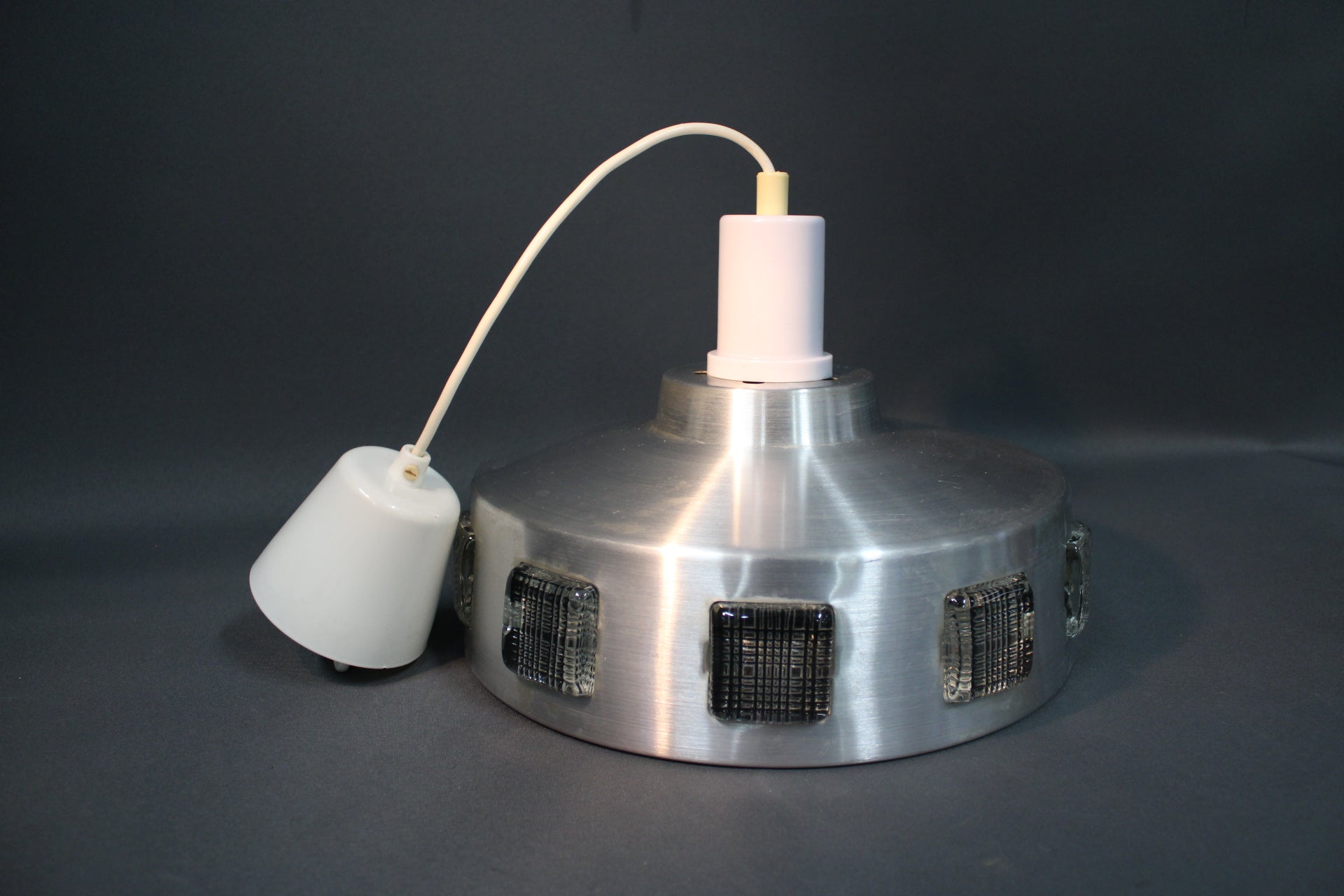 Boda riippuvalaisimen kattokuppi ja alkuperäinen johto, ruotsalainen designvalaisin