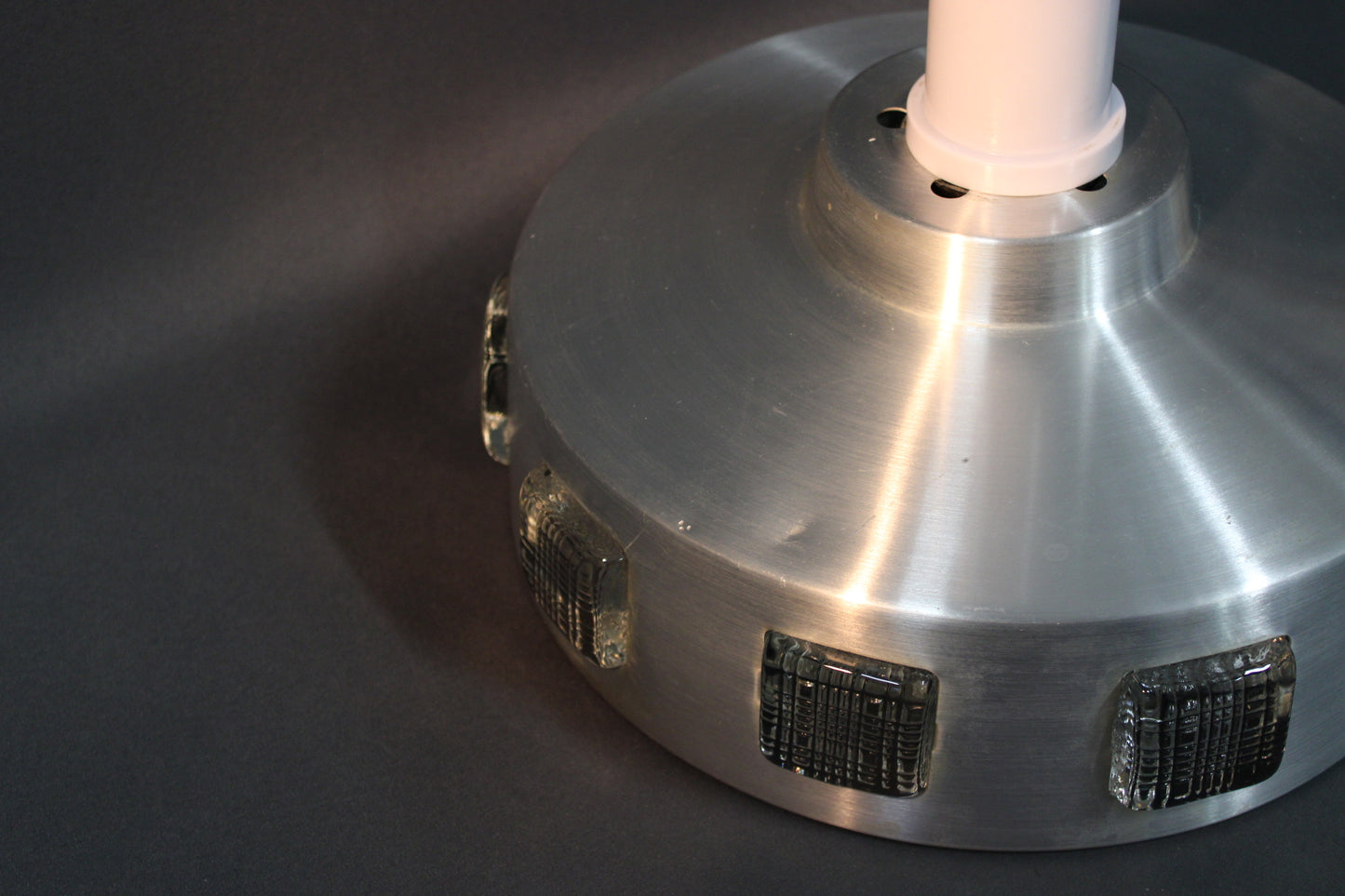 Boda riippuvalaisimen valmistajatarra Made in Sweden, ruotsalainen design