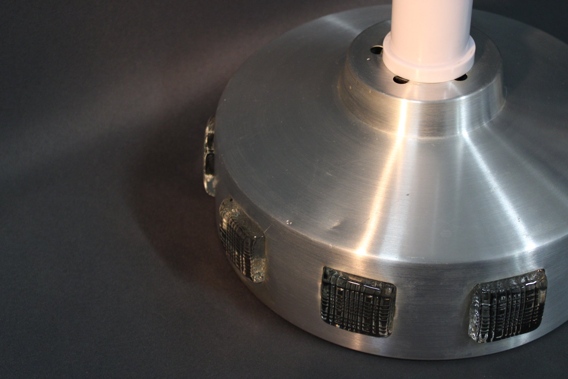 Boda riippuvalaisimen valmistajatarra Made in Sweden, ruotsalainen design