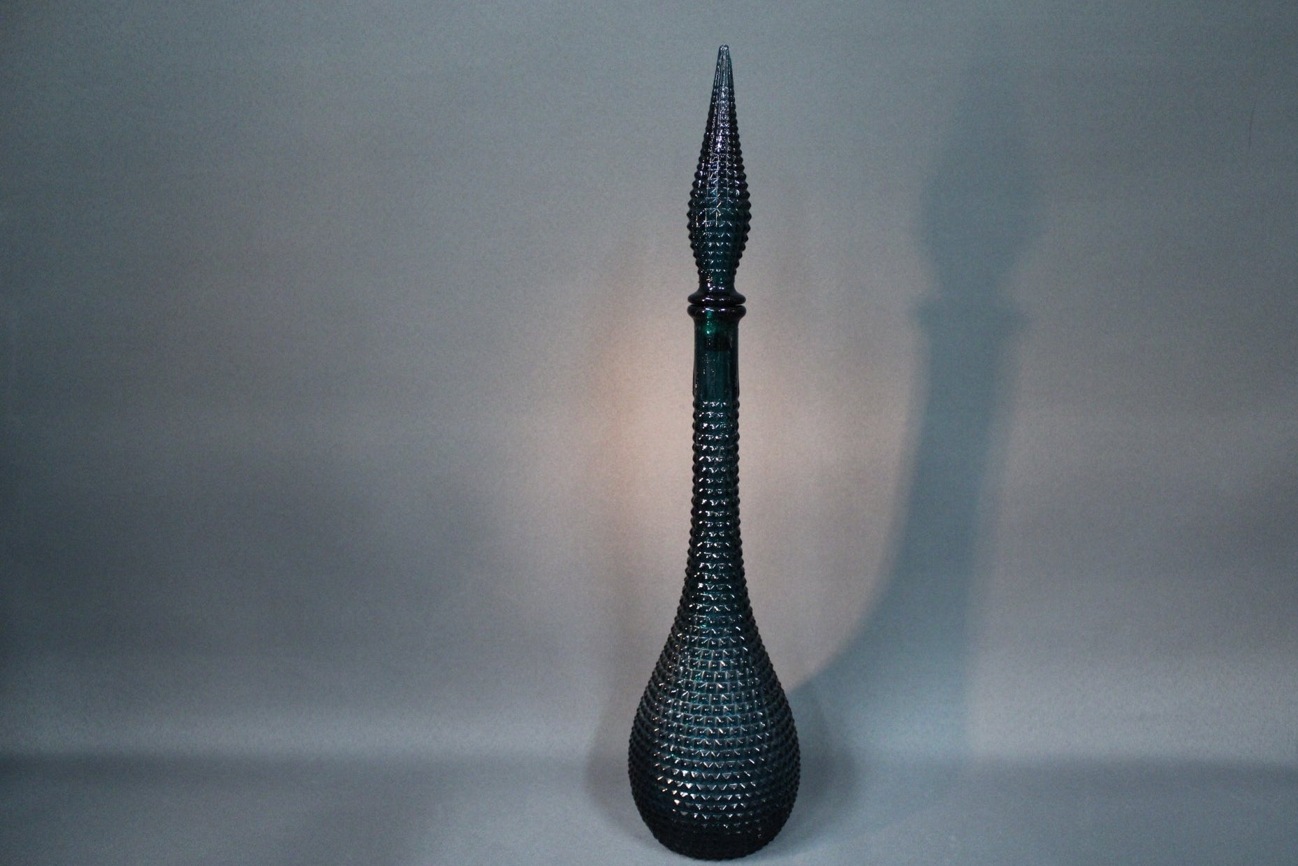 Empoli Genie -lasipullo neodyymilasista, vihertävä sininen