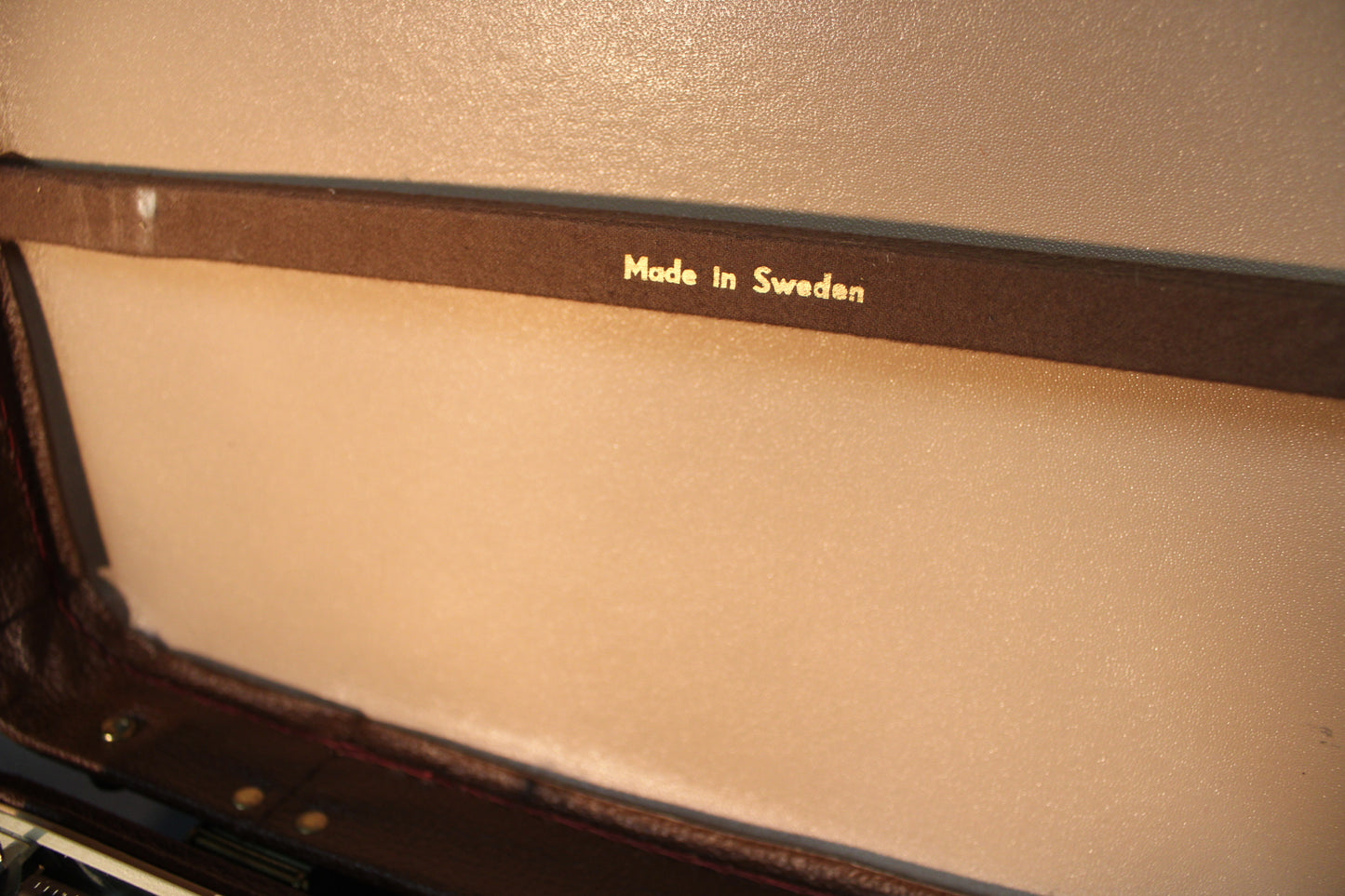 Facit Privat -kirjoituskone alkuperäisessä kuljetussalkussa,sisäteksti,made in sweden