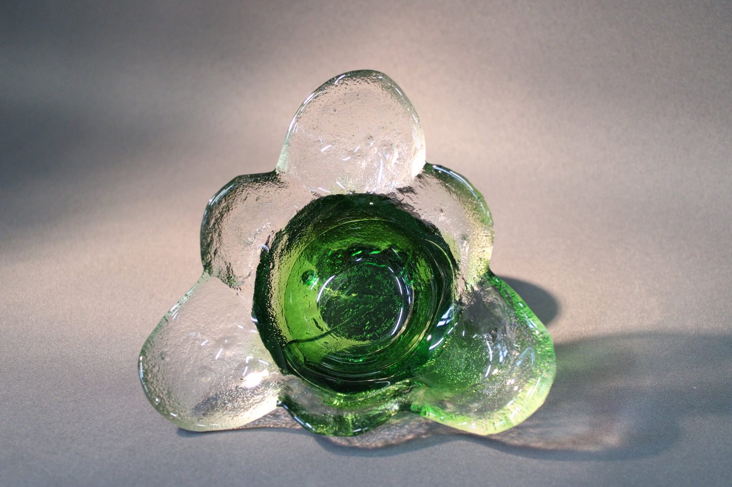 Humppilan Lasi Kivi-Set vihreä kulho ylhäältä kuvattuna