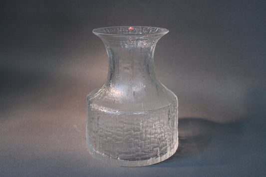 Iittala Finlandia maljakko 3351, Timo Sarpaneva, etukuva