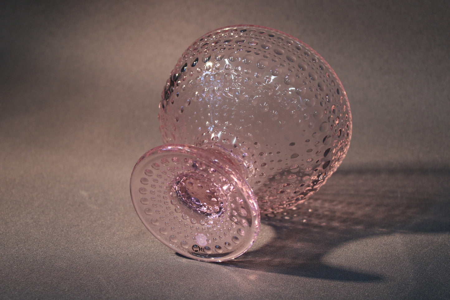 Iittala Kastehelmi kulho, lasin helmimäinen tekstuuri, Oiva Toikan design