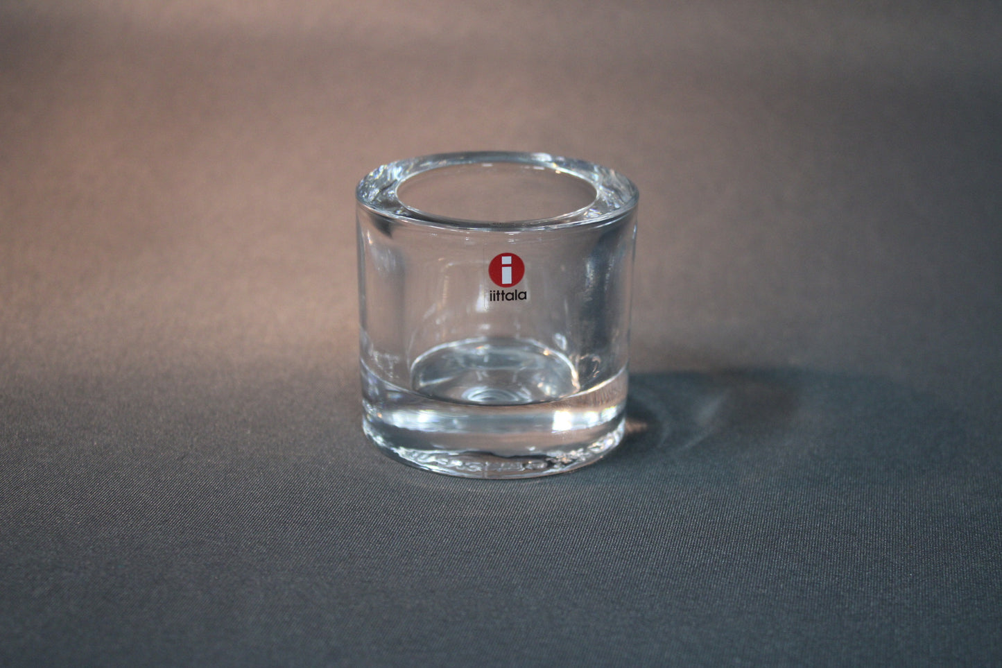 Iittala Kivi -kynttilälyhty kirkas, lähikuva