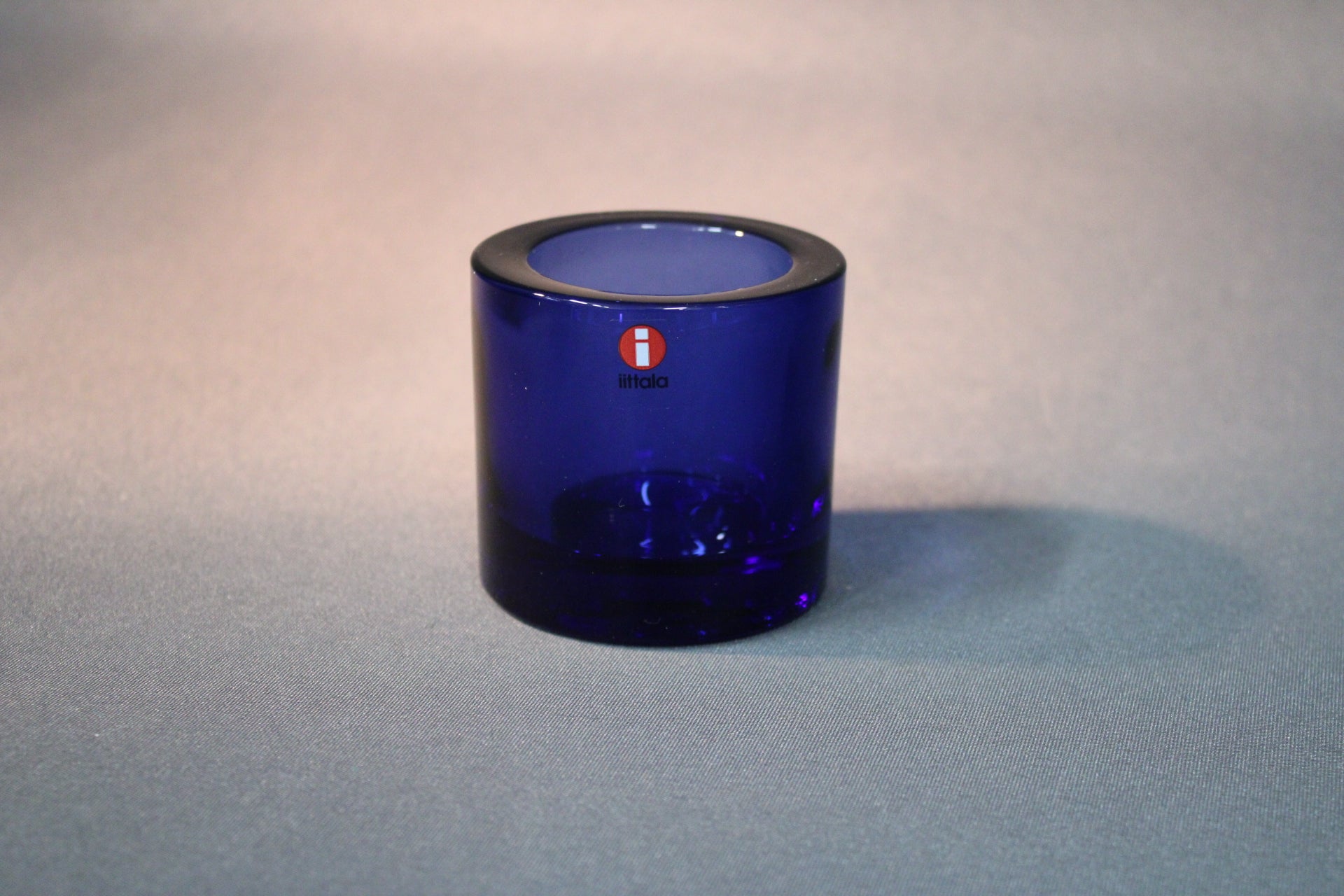 Iittala Kivi キャンドルホルダー - さまざまな色 | Wintti