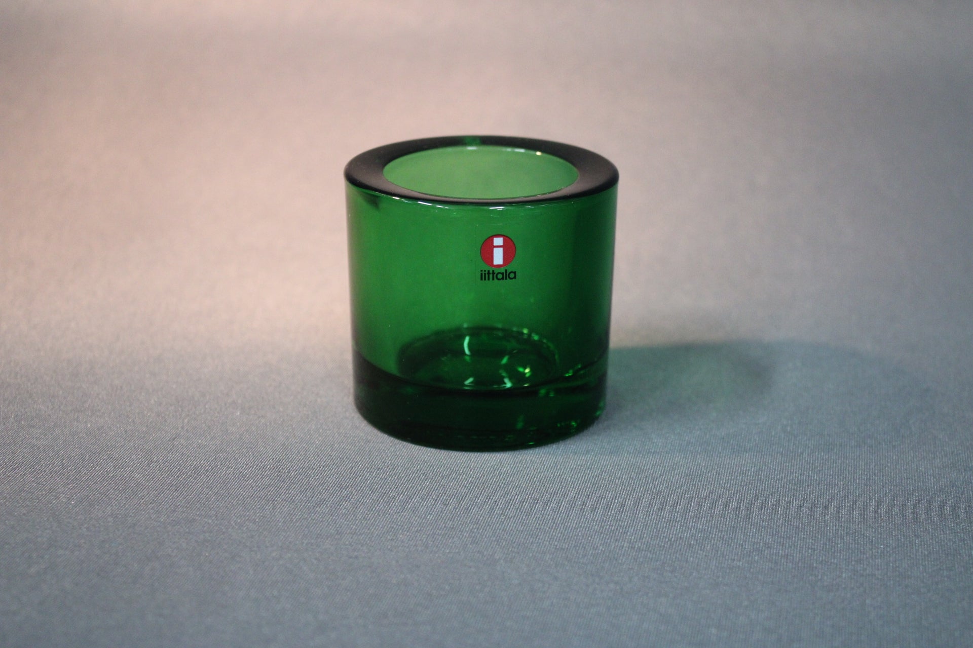 Iittala Kivi キャンドルホルダー - さまざまな色 | Wintti