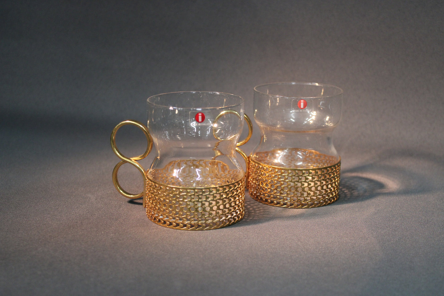 Timo Sarpanevan suunnittelema Tsaikka-lasi, Iittala