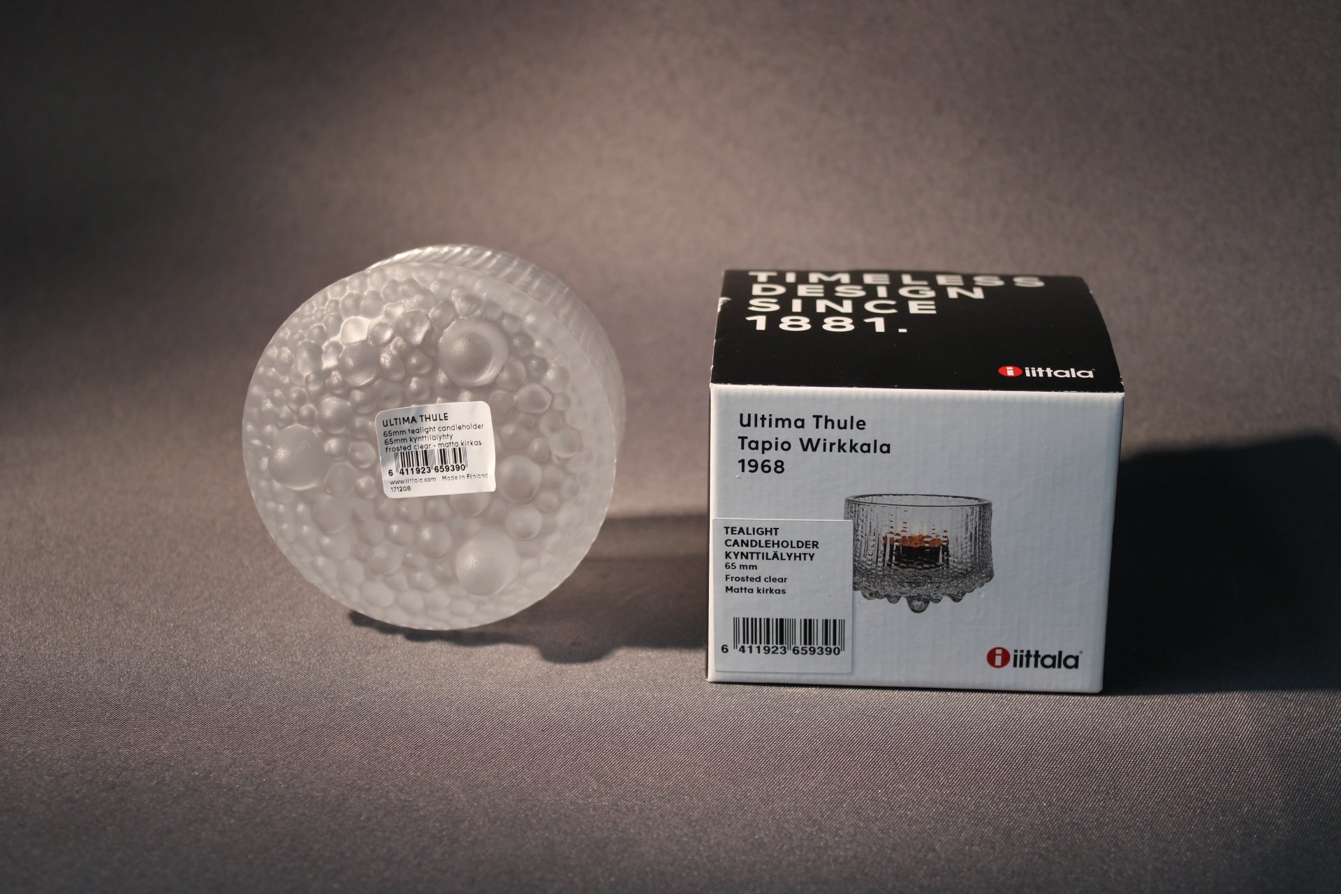 Iittala Ultima Thule kynttilälyhty, Tapio Wirkkala 1968, tuotetarra pohjassa