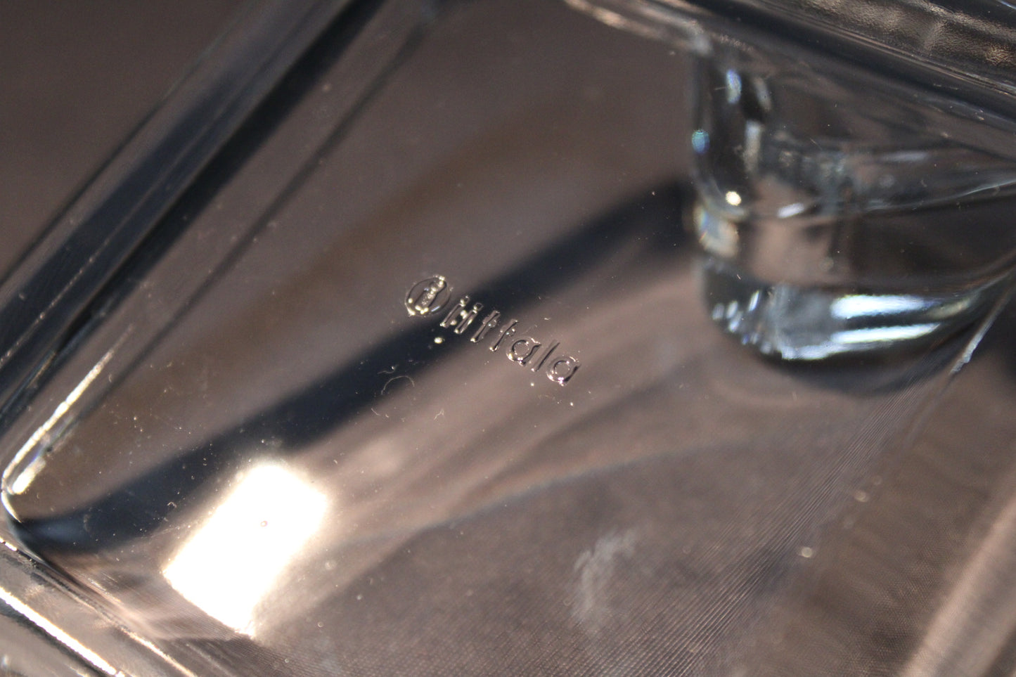 Iittala Vitriini lasirasia Iittala merkintä
