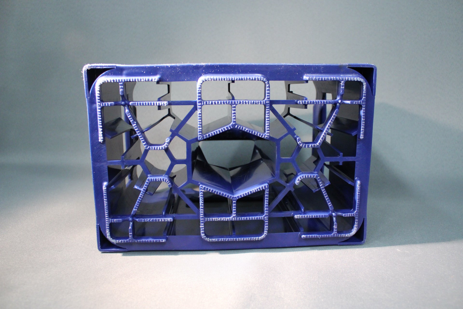 Lapin Kulta olutkori, muovikehikon pohjarakenne