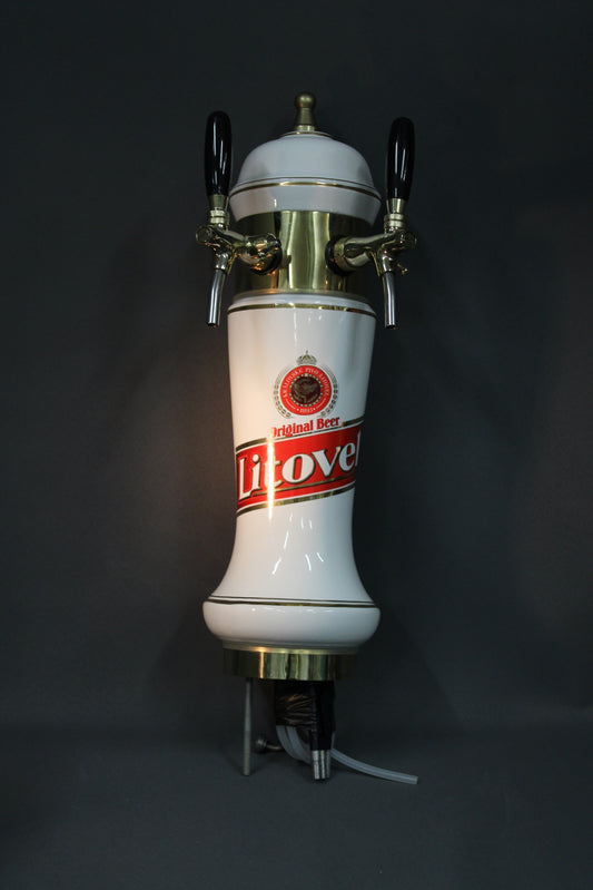 Litovel oluthana keramiikka- ja messinkirungolla, kaksi hanaa, pääkuva