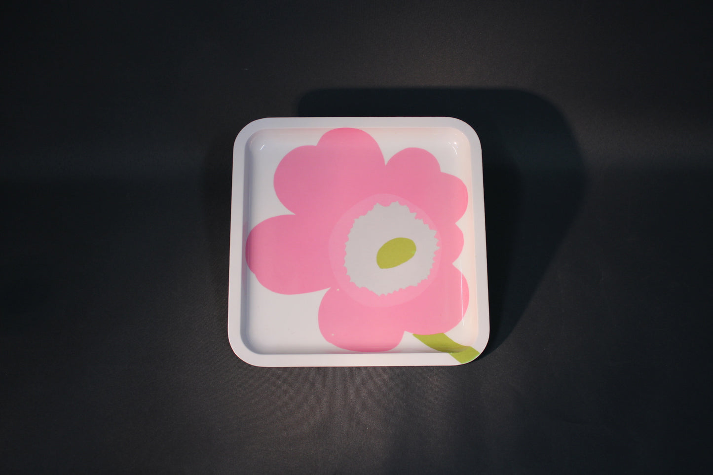 Marimekko vaaleanpunainen Unikko -melamiininen tarjoilulautanen 21 cm