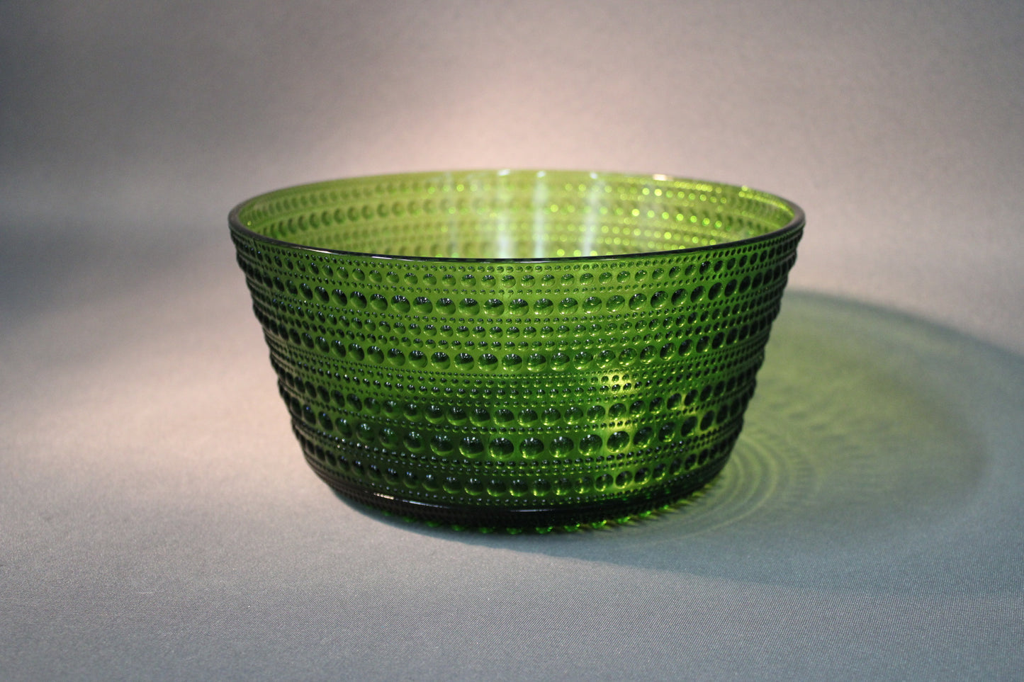 Nuutajärvi Kastehelmi kulho vihreä 1.7 l – Oiva Toikka