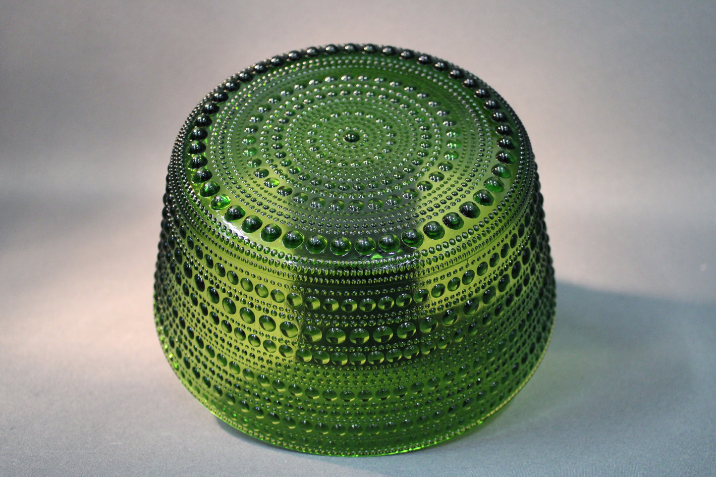 Nuutajärvi Kastehelmi kulho pohjasta – vihreä, Oiva Toikka