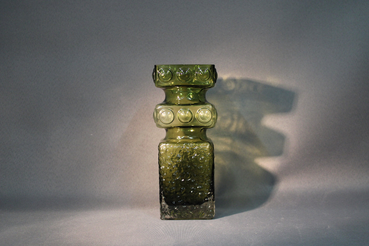 Riihimäen Lasi Kehrä -maljakko vihreä, Tamara Aladin