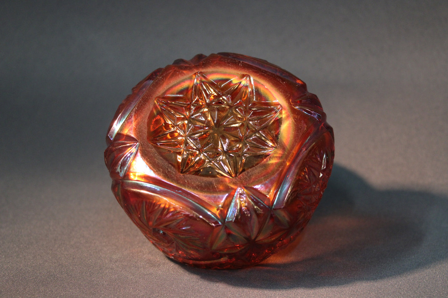 Riihimäen lasin lysterilasi kulhon pohjakuva – koristekuvio