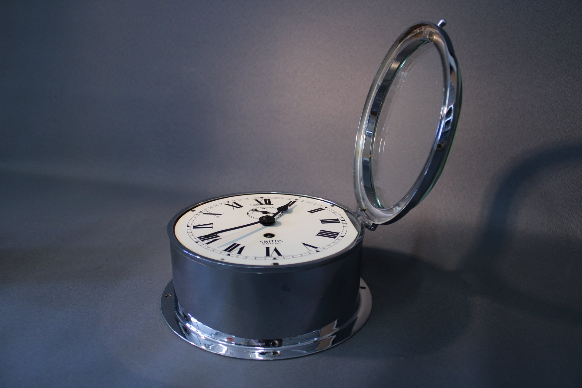 Smiths Empire merikello, avattava lasikansi