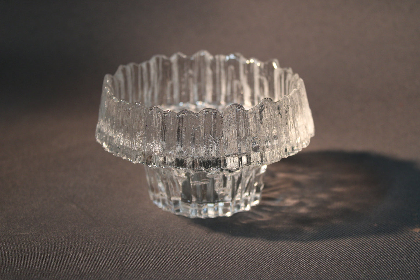 Tapio Wirkkalan suunnittelema Stellaria-tuikkulyhty Iittalalta, edestä kuvattuna.