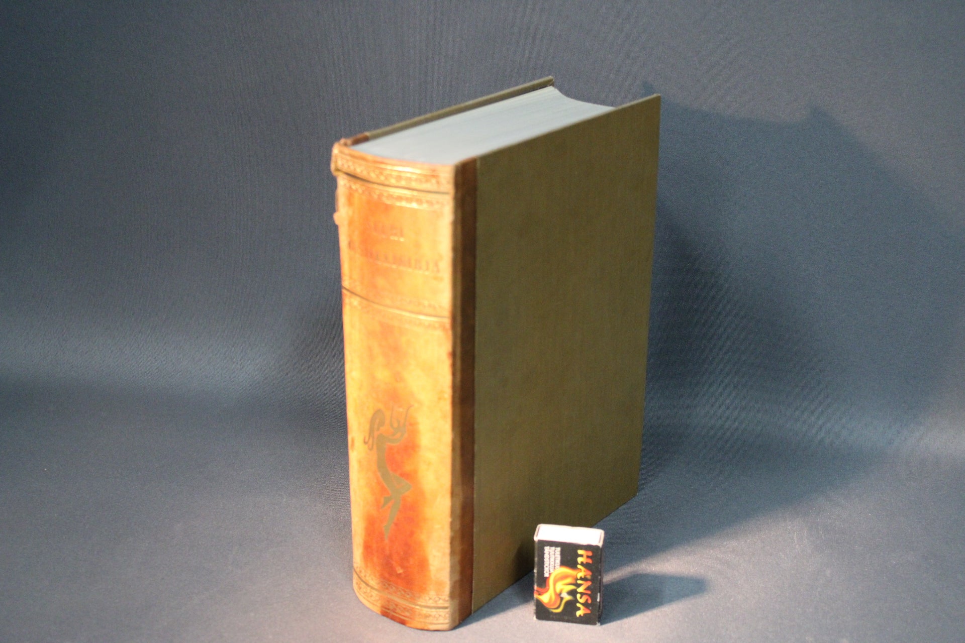 Suuri musiikkikirja, Otava 1960, nahkaselkäinen kovakantinen musiikkikirja